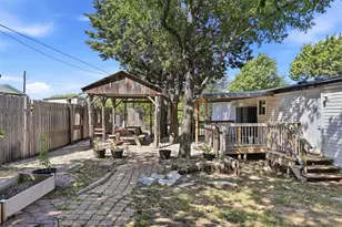 937 Nacogdoches River Dr, Granbury, TX 76048 - Photo 15