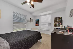 821 Lovers Ln, Grapevine, TX 76051 - Photo 19