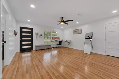 821 Lovers Lane, Grapevine, TX 76051 - Photo 3