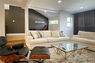 6802 Bert Ln, Dallas, TX 75240 - Photo 3