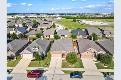 11312 Gold Canyon Drive, Fort Worth, TX 76052 - Photo 7