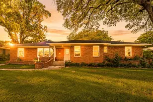 729 Town Creek Dr, Dallas, TX 75232 - Photo 1