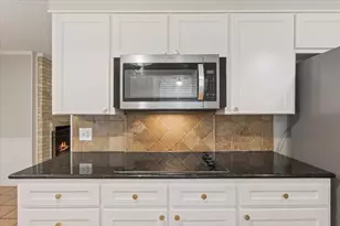5600 Lake Highlands Dr, Waco, TX 76710 - Photo 9