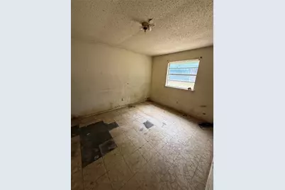 4841 Eastover Avenue, Fort Worth, TX 76119 - Photo 5