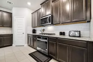2072 Olivereta Dr, Little Elm, TX 75068 - Photo 3