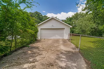 1026 S Sam Houston Road, Mesquite, TX 75149 - Photo 5