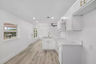 4740 Shackleford St, Fort Worth, TX 76119 - Photo 11