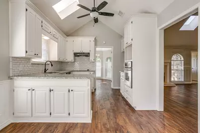 125 NE Brushy Mound Road, Burleson, TX 76028 - Photo 17