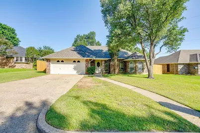 125 NE Brushy Mound Road, Burleson, TX 76028 - Photo 1