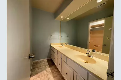 9106 Emberglow Lane, Dallas, TX 75243 - Photo 19