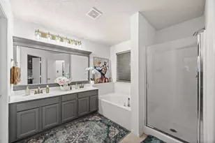 1707 W Venus Dr, Lancaster, TX 75134 - Photo 17