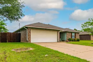 937 Springhill Dr, Burleson, TX 76028 - Photo 1