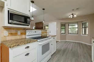 937 Springhill Dr, Burleson, TX 76028 - Photo 21