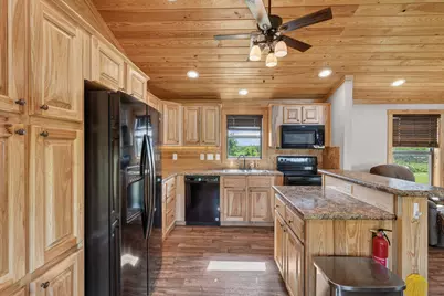 2401 Lamkin Road, Mineral Wells, TX 76067 - Photo 15