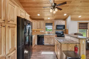 2401 Lamkin Rd, Mineral Wells, TX 76067 - Photo 15