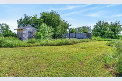 2401 Lamkin Road, Mineral Wells, TX 76067 - Photo 25