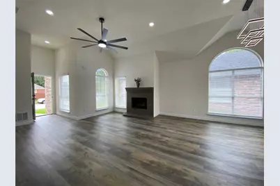 2800 Helen Lane, Mesquite, TX 75181 - Photo 5