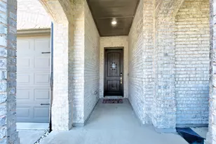 4105 Dartmoor Dr, Aubrey, TX 76227 - Photo 5