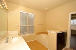404 Hummingbird Dr, Little Elm, TX 75068 - Photo 13