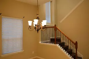404 Hummingbird Dr, Little Elm, TX 75068 - Photo 9