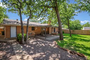 28 Coffee Tavern Rd, Bedford, TX 76022 - Photo 25