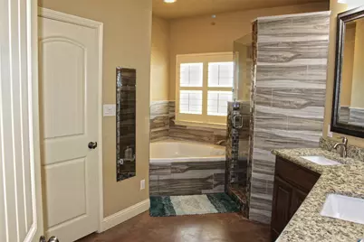 2601 NE 23rd Street, Mineral Wells, TX 76067 - Photo 21