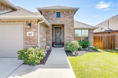 907 Beverly Drive, Cleburne, TX 76033 - Photo 3