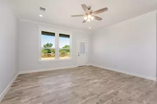 121 County Rd 3471, Paradise, TX 76073 - Photo 11