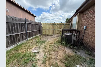 719 Westover Drive, Lancaster, TX 75134 - Photo 25