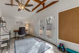 6435 Sondra Dr, Dallas, TX 75214 - Photo 17