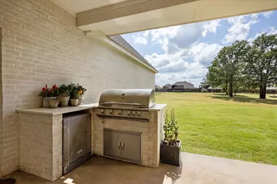 2208 Summerlin Court, Granbury, TX 76048 - Photo 35