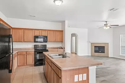 421 Braewick Drive, Fort Worth, TX 76131 - Photo 9