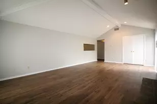 12027 Leisure Way, Dallas, TX 75243 - Photo 9