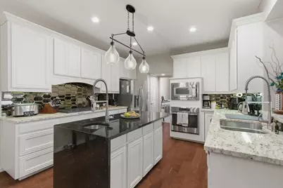 8644 Forest Glen Drive, Irving, TX 75063 - Photo 17