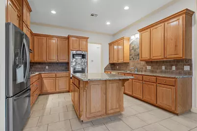 1305 Buffalo Pass, Woodway, TX 76712 - Photo 9