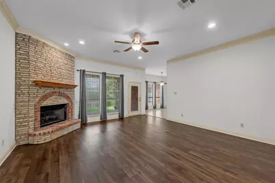 1305 Buffalo Pass, Woodway, TX 76712 - Photo 5