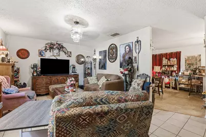606 E Barton Street, Granbury, TX 76048 - Photo 7