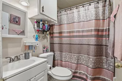 606 E Barton Street, Granbury, TX 76048 - Photo 17