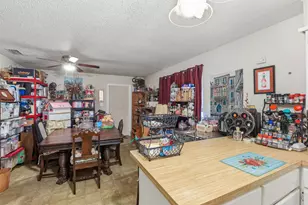 606 E Barton St, Granbury, TX 76048 - Photo 11