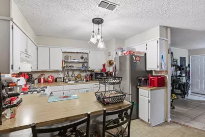 606 E Barton Street, Granbury, TX 76048 - Photo 13