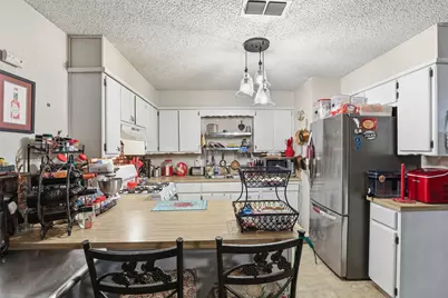 606 E Barton Street, Granbury, TX 76048 - Photo 15