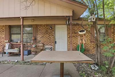 606 E Barton Street, Granbury, TX 76048 - Photo 33