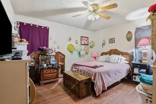 606 E Barton St, Granbury, TX 76048 - Photo 23