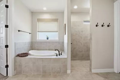 401 Venadito Drive, Godley, TX 76044 - Photo 25