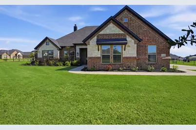 401 Venadito Drive, Godley, TX 76044 - Photo 3