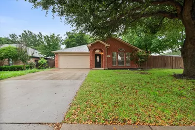 1627 Wintercrest Road, Grand Prairie, TX 75052 - Photo 1