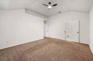 1627 Wintercrest Rd, Grand Prairie, TX 75052 - Photo 25