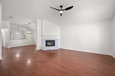 1627 Wintercrest Road, Grand Prairie, TX 75052 - Photo 5