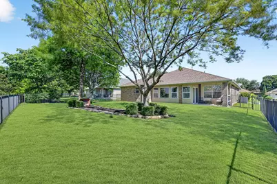 9605 Rosewood Drive, Denton, TX 76207 - Photo 23