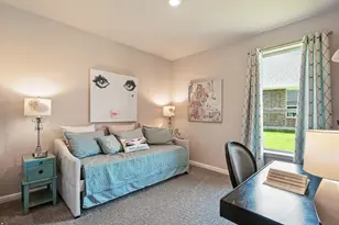 109 Tyler St, Grandview, TX 76050 - Photo 23